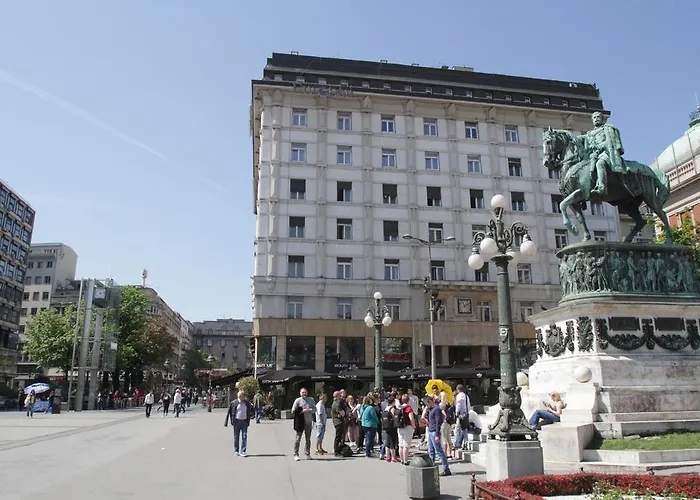 Belgrade Republic Square Apartment