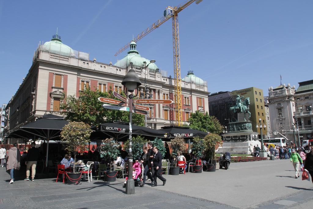Republic Square Апартаменты Белград